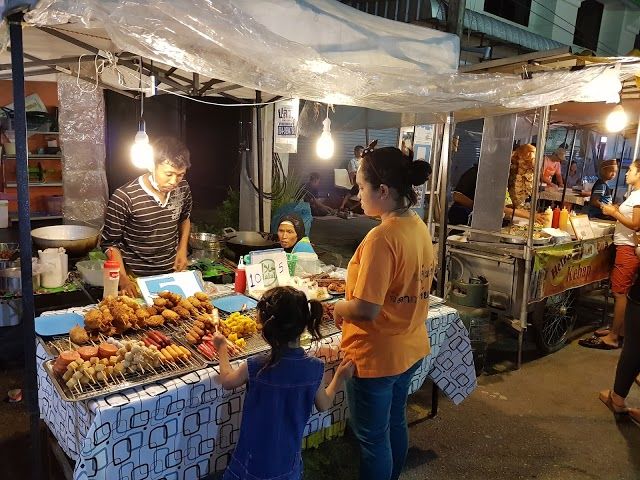 Chao Fah Night Food Market